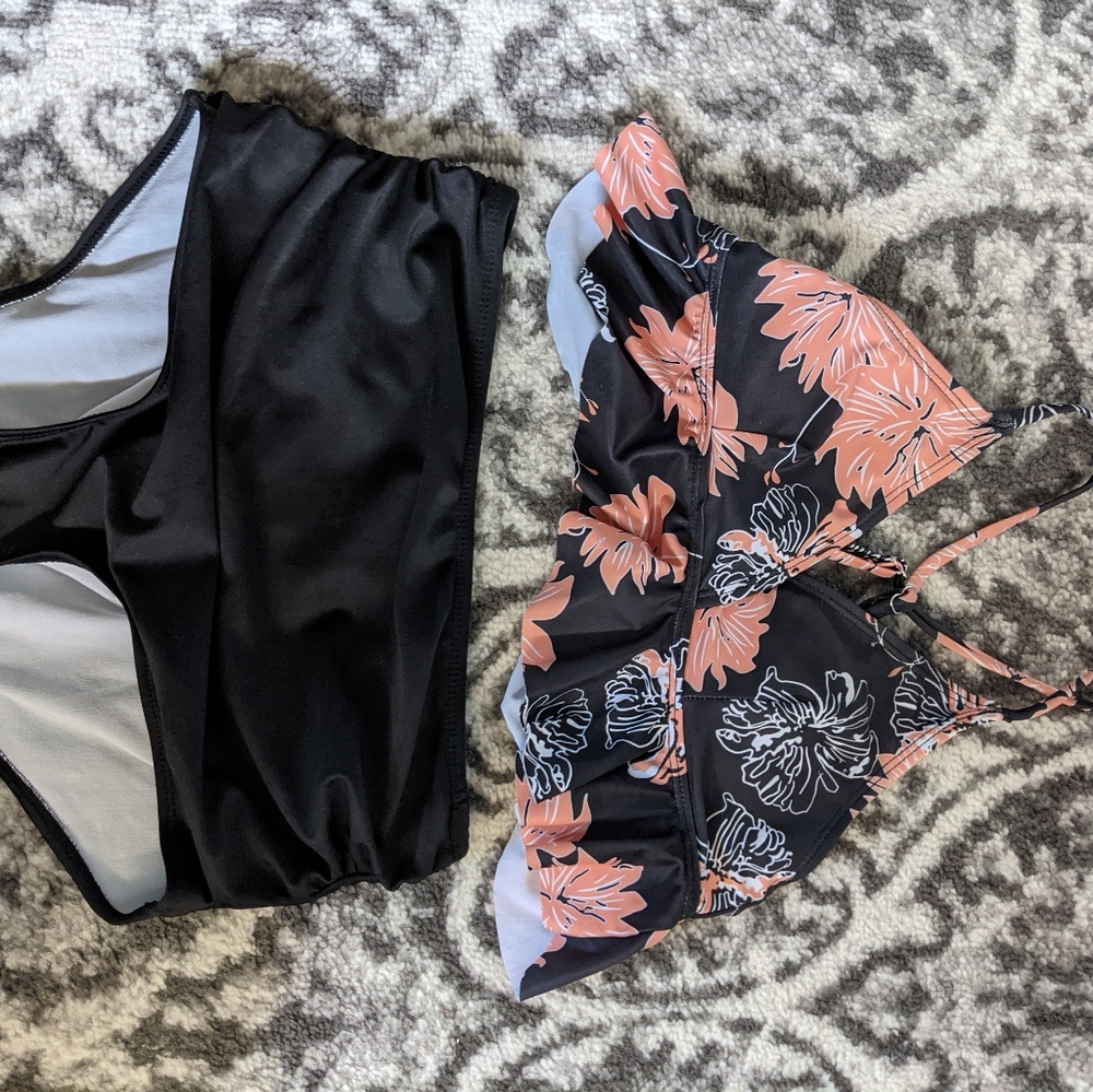 Women's high waisted swimsuit